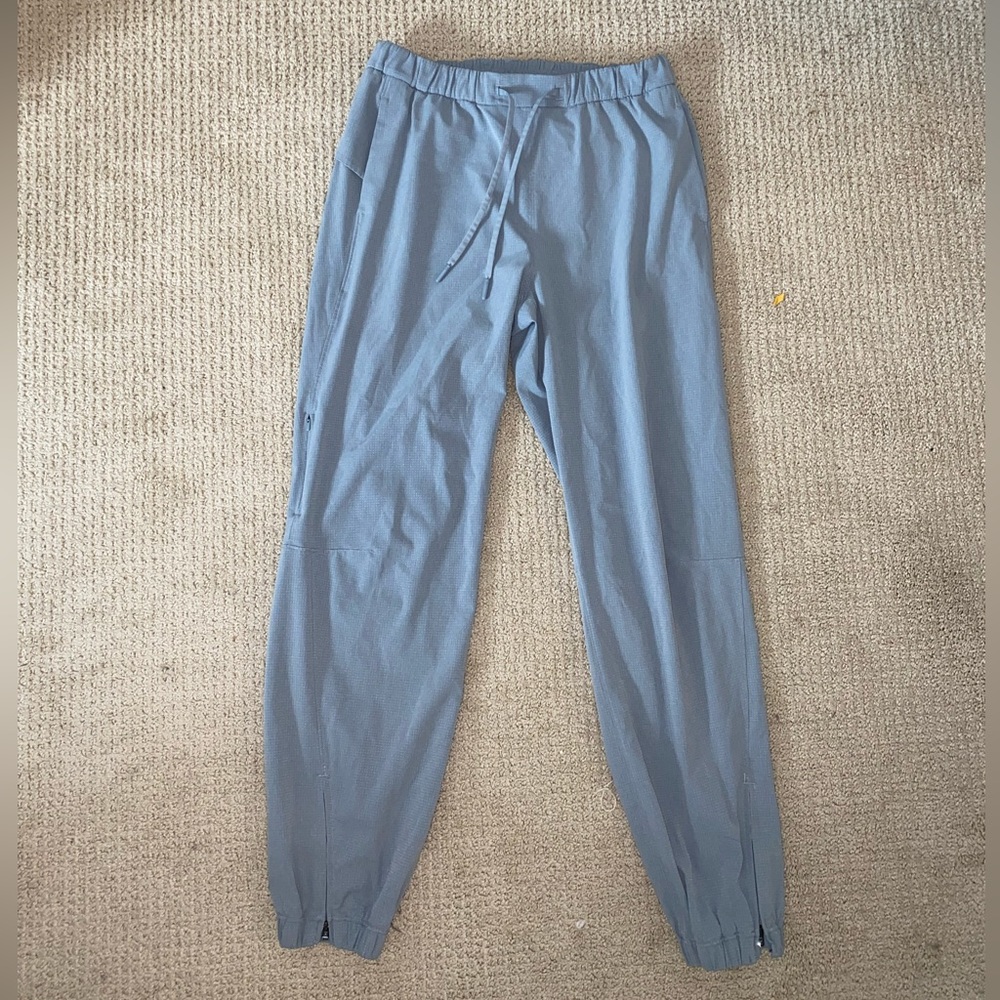 Gray lululemon joggers, WORN ONCE GREAT CONDITION, ankle zip and pockets
